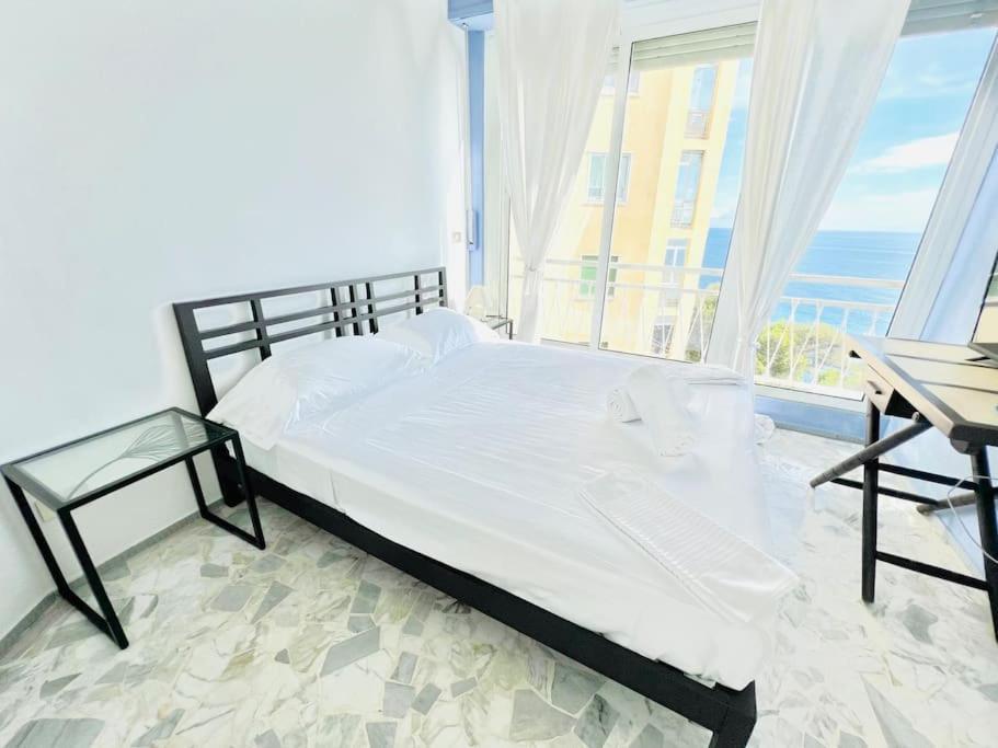 Suite Sunset 22 - Fronte Mare Sanremo Exterior foto